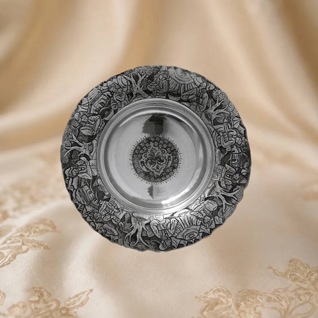 Round silver